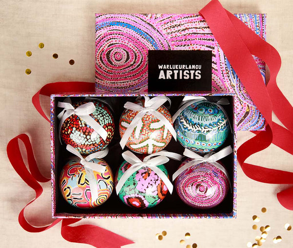 Set of 6 Boxed Baubles